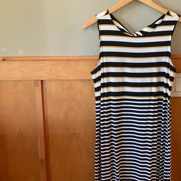LOFT twist back stripe midi dress - Picture 3 of 9
